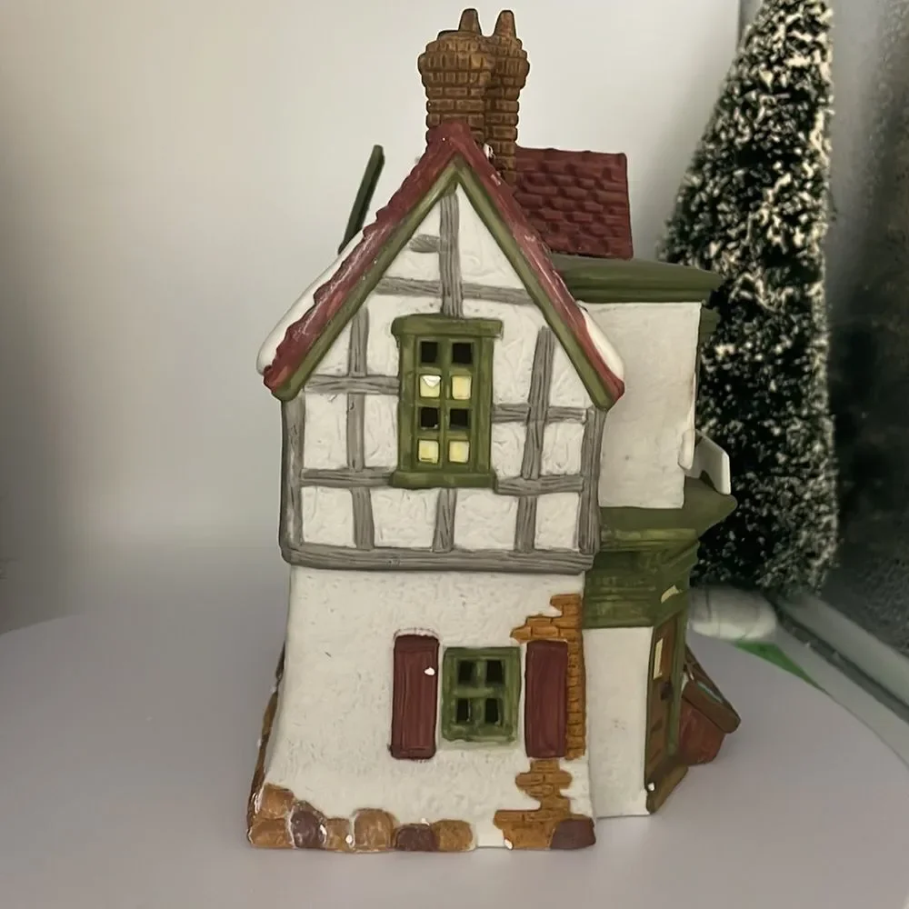 DEPT 56 MERMAID FISH SHOP‎